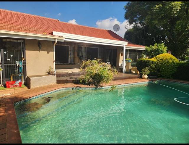 3 BEDROOM HOUSE FOR SALE IN BUURENDAL